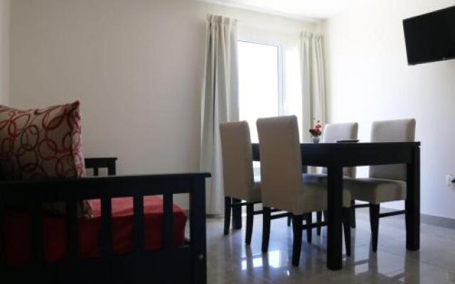 Breeze Apart Hotel