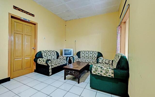 OYO 92406 Hotel Renata 1