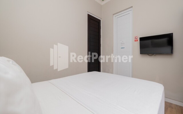 Palm Eight RedPartner