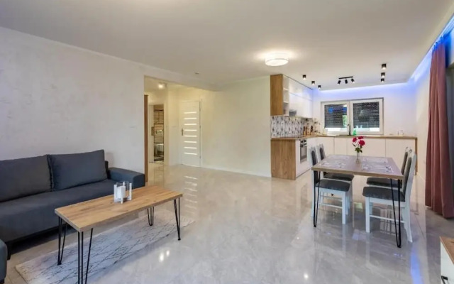 Apartamenty Max House