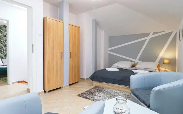 Promenada by Baltic Home