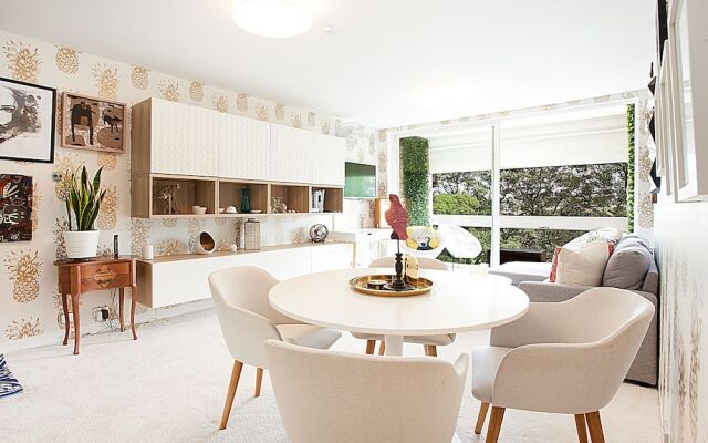 PANAMA-hosted by:L'Abode Accommodation