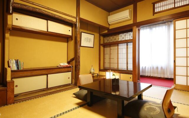 Tsubakino Ryokan
