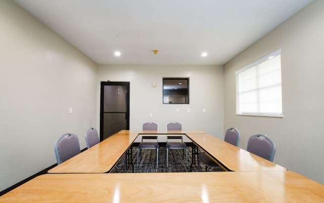 Quality Suites Houston Hobby Airport
