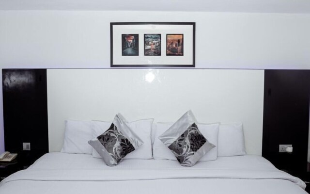 Novatel Hotel