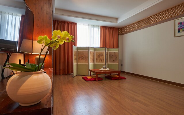 Gyeongju GG Tourist Hotel