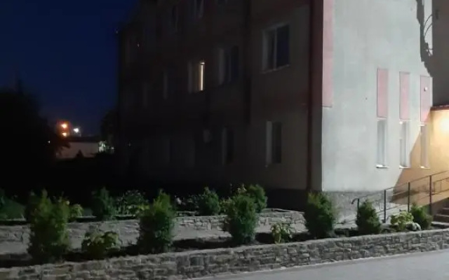 Готель Адріана