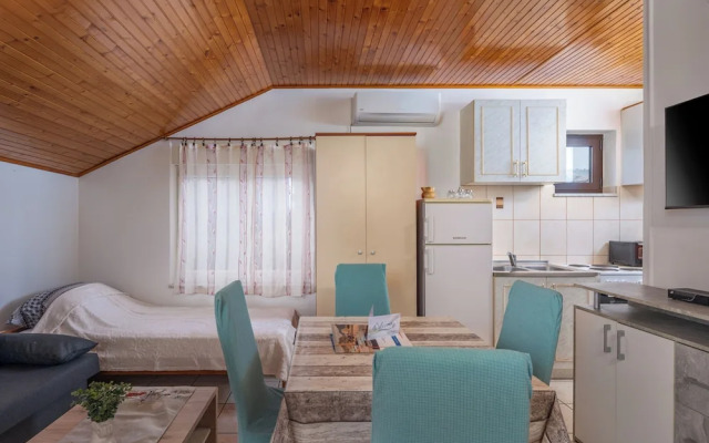 Studio Apartment Iva
