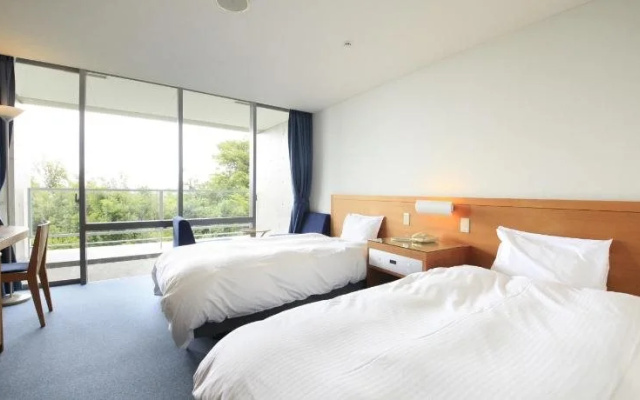 TOTO Seawind Awaji