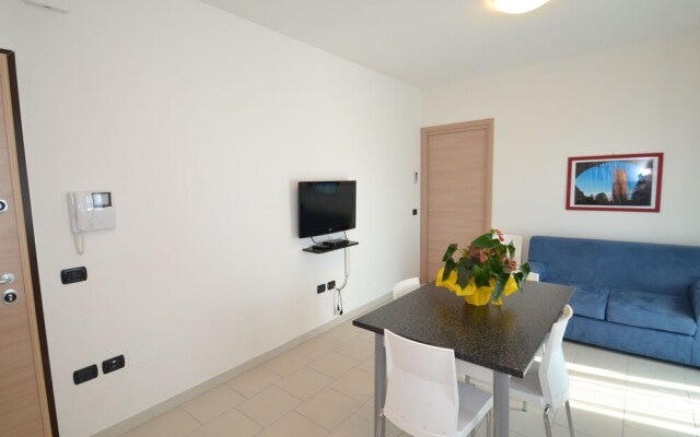 Spacious Apartment in Rosolina Mare Near Sea