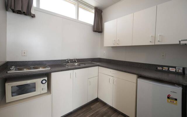Aura Accommodation