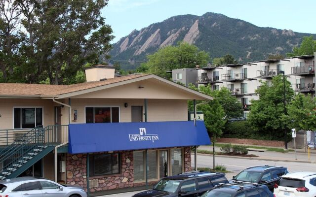 Boulder University Inn