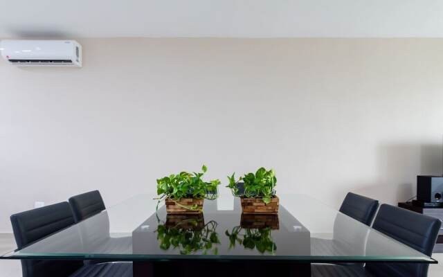 Sabbia 4201-3 Bedrooms ALL IN Suite Condo