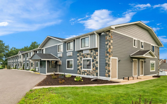 Super 8 by Wyndham Alexandria MN