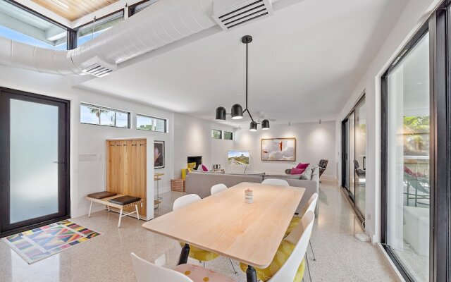 The Windward House 3 Bedroom Home by RedAwning