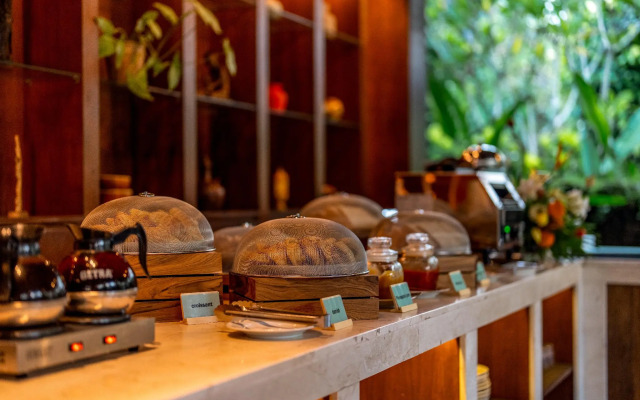 Radha Phala Resort & Spa