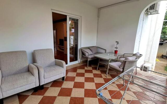 Lovely Family House Robi