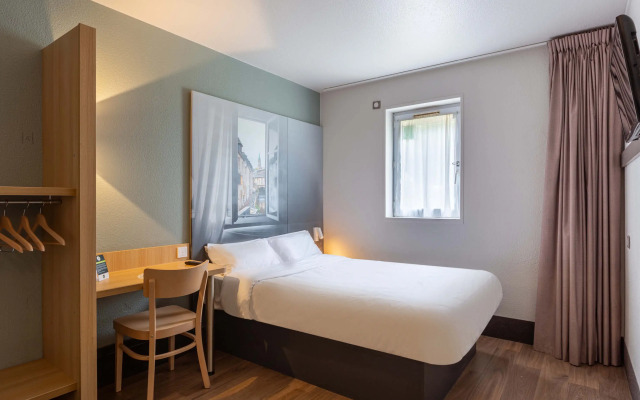 B&B Hotel Chartres Le Coudray