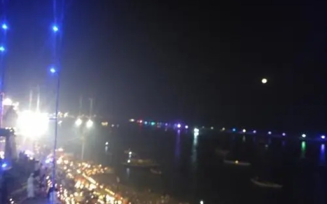 Hotel River View