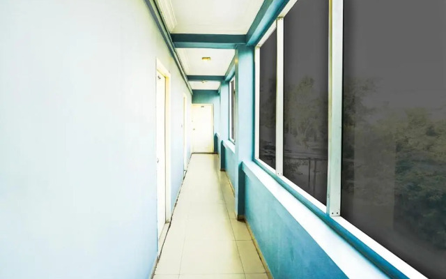 Hotel Vibrant Residency