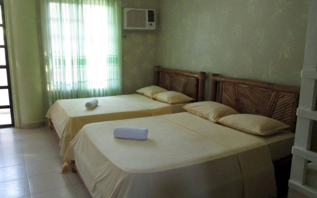Amigos Beach Resort