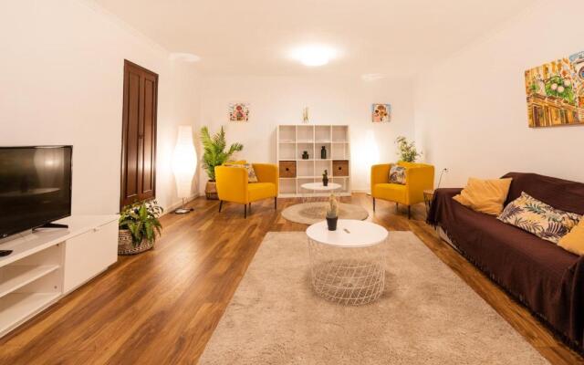 Apartamento 1º con Chill-Out frente a la Catedral