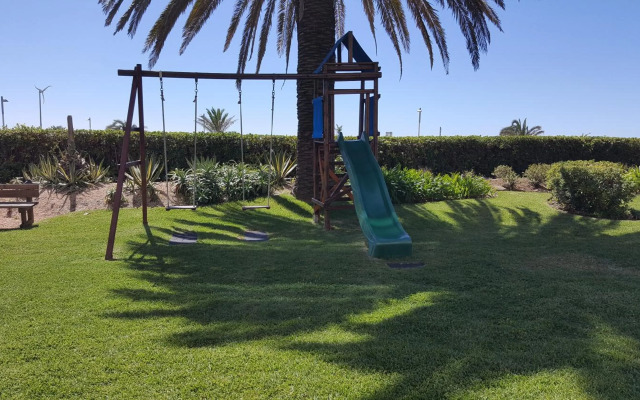 Sunset Balcony in Estoril - Checkinhome