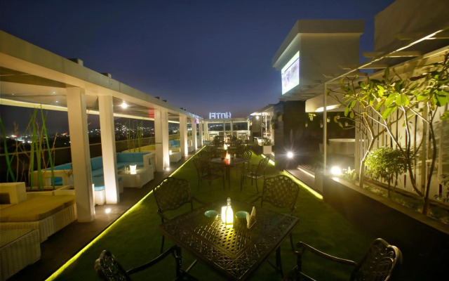 Hotel LN Courtyard