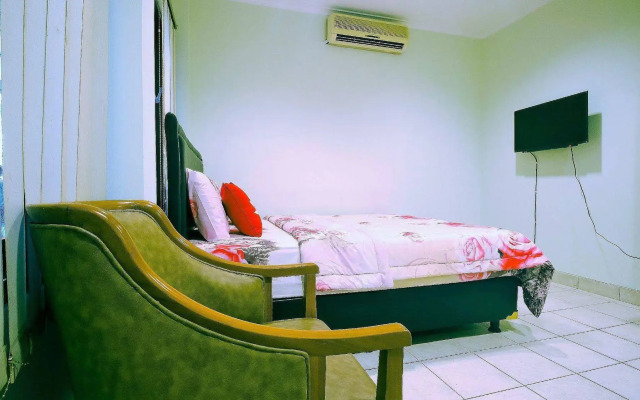 ZEN Rooms Cipedes Tengah