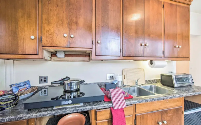 Roomy Lancaster Home: Walk to Dtwn & Hospital