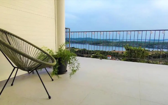 Archipelago Apartment