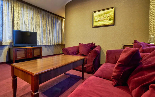 Yantra Grand Hotel -Sharlopov Hotels