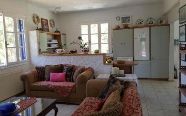 Yianna's Home