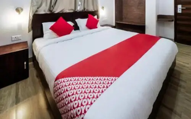 OYO 27894 Hotel Park Rue