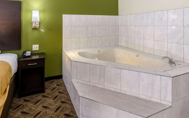 Quality Inn Tanglewood