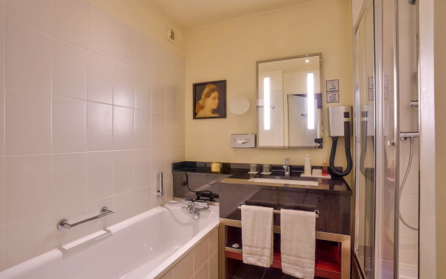 Clarion Paris CDG Airport Hotel