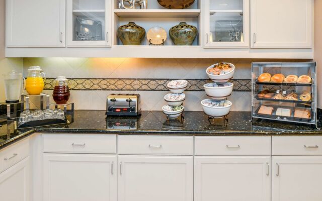 Homewood Suites by Hilton Fresno