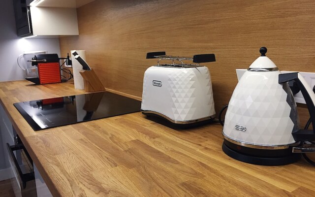 Grey Apartments Kościuszko