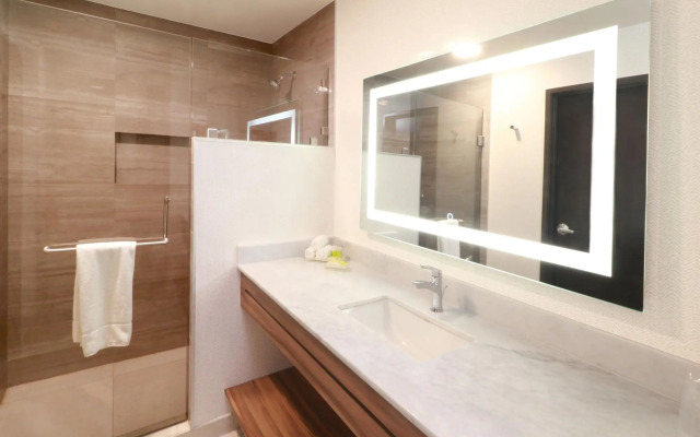 Holiday Inn Hotel & Suites Monterrey Apodaca Zona Airport by IHG