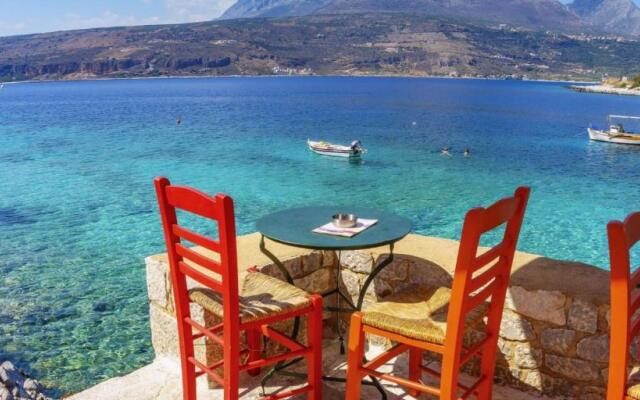 A & V Luxury apartment - Kalamata