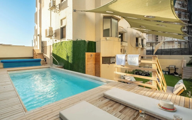 Netanya Beach Pool Studio by Sea N' Rent