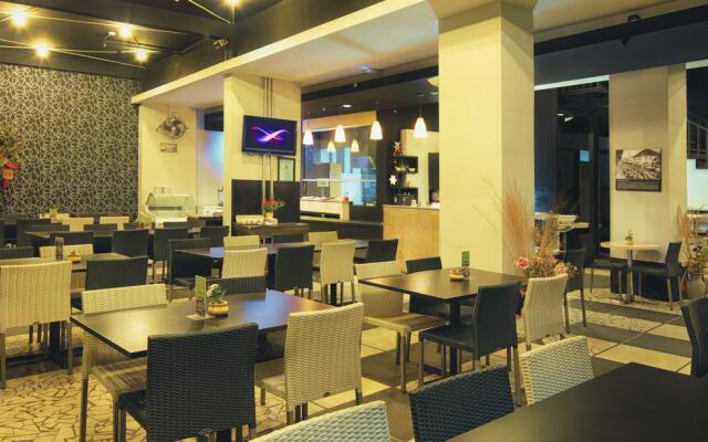 Simply Valore Hotel