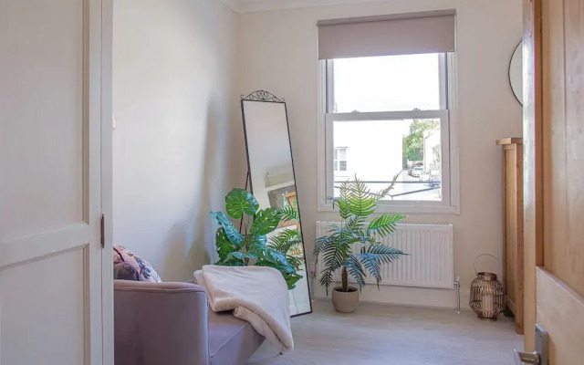 Stunning Townhouse with Large Garden