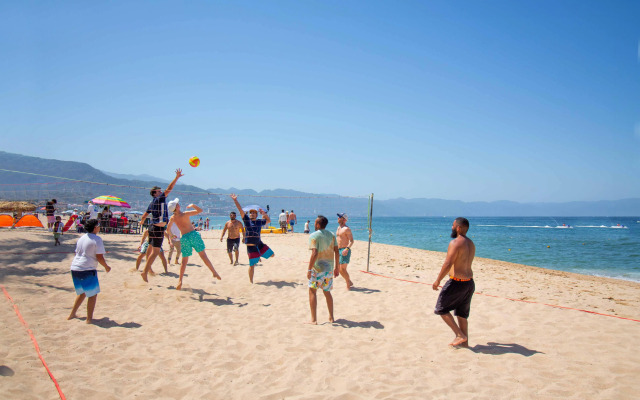 Plaza Pelicanos Club Beach Resort All Inclusive