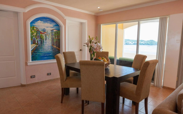 Monaco Suites de Boracay Hotel