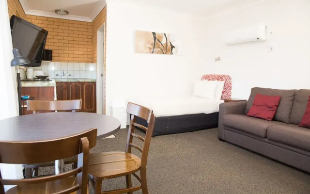 Centralpoint Motel