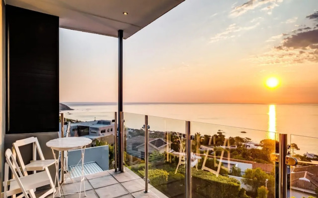 Spindrift in Camps Bay