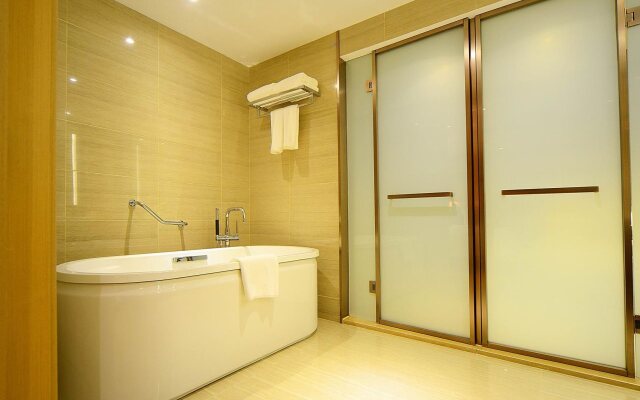 Sky World Hotel Qingdao
