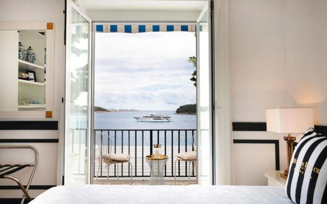 Villa Mey's Place On The Beach