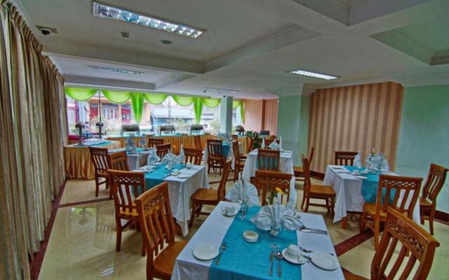 Yadanar Theingi Hotel